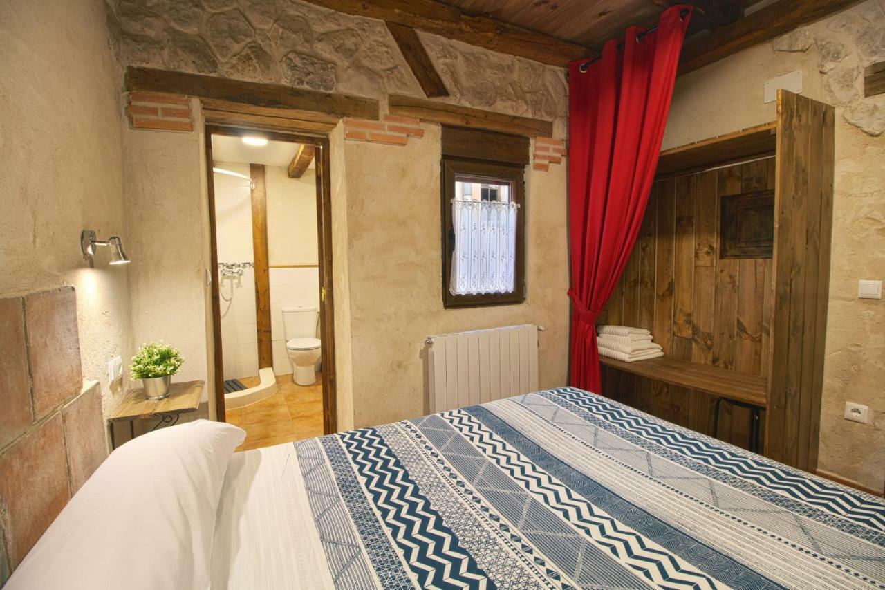 Casas La Muralla De Bodegas Marcos Peñafiel Exteriör bild