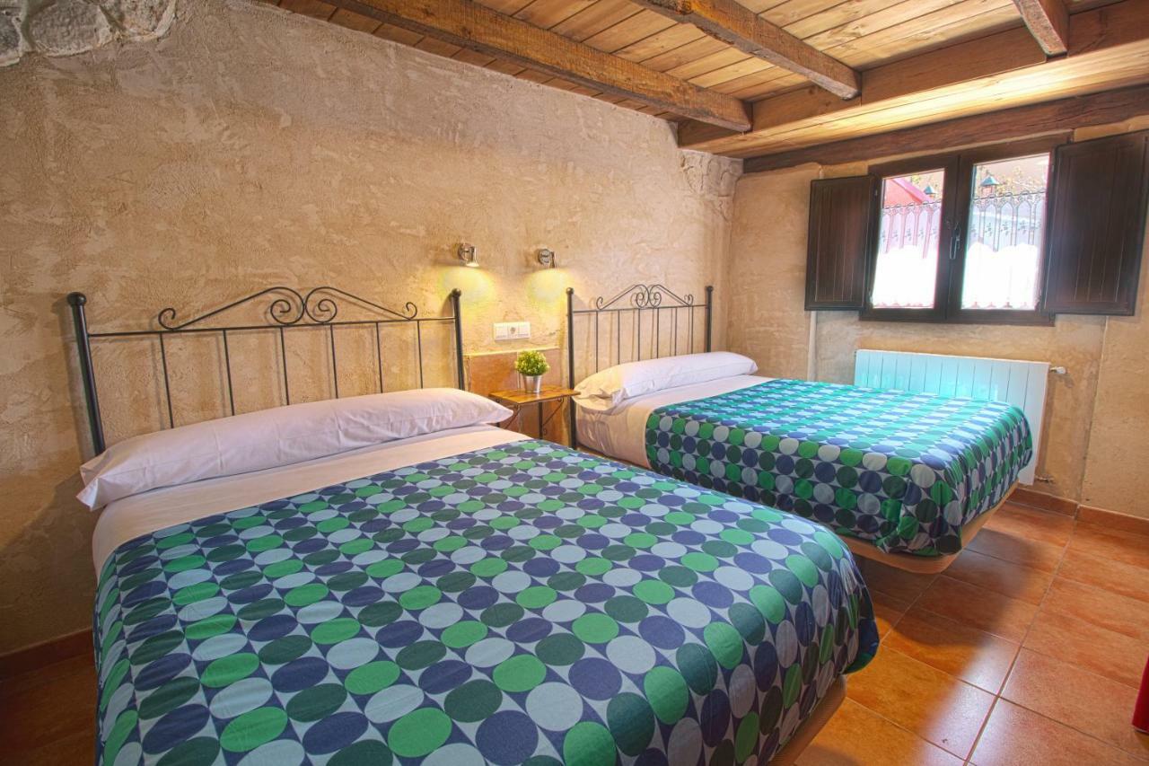 Casas La Muralla De Bodegas Marcos Peñafiel Exteriör bild
