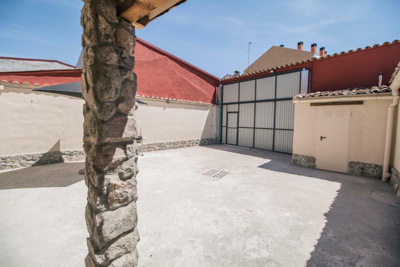 Casas La Muralla De Bodegas Marcos Peñafiel Exteriör bild