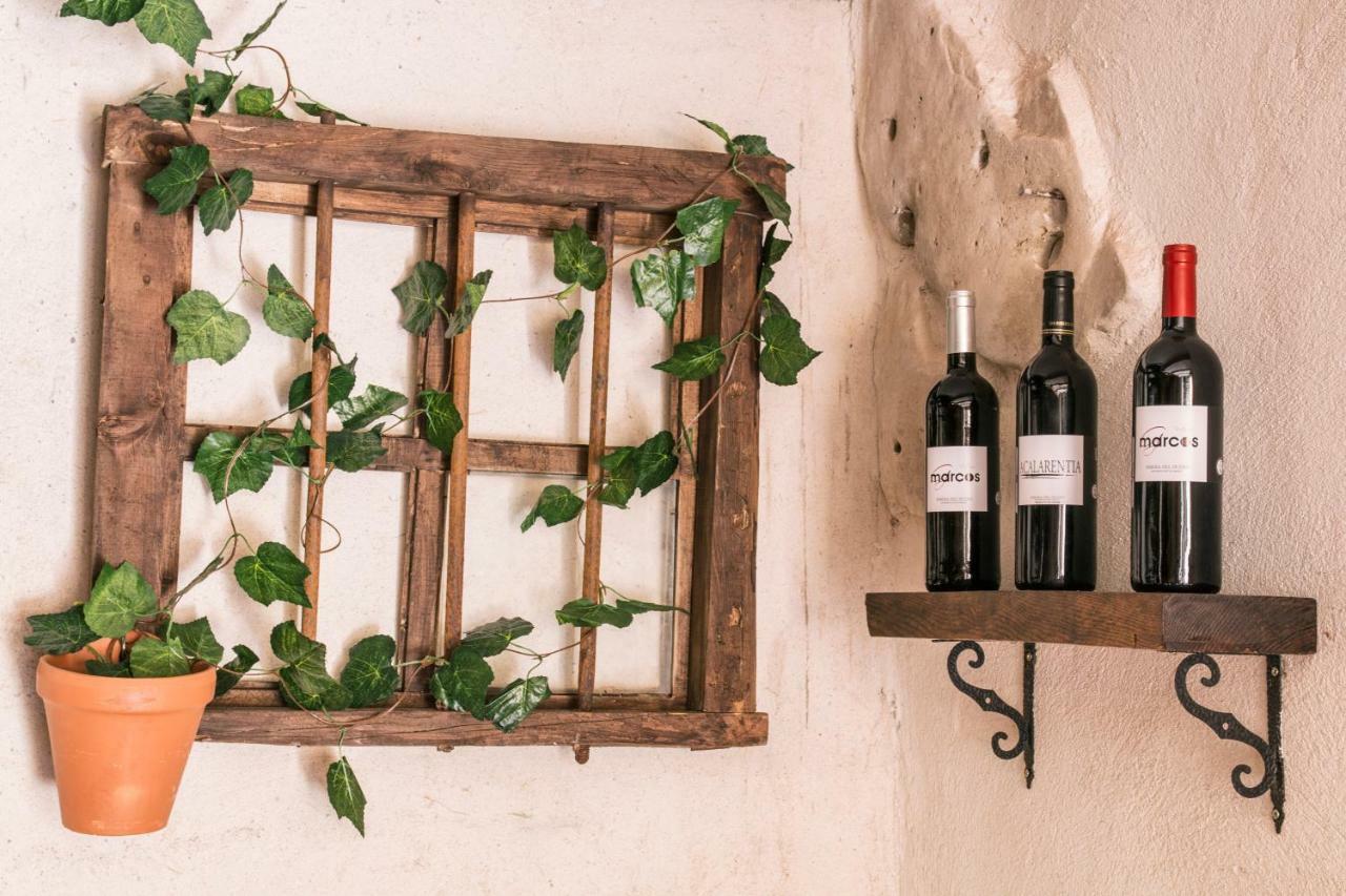 Casas La Muralla De Bodegas Marcos Peñafiel Exteriör bild
